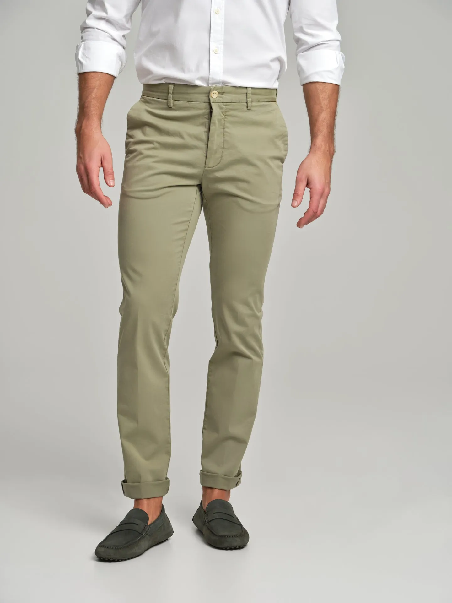 Basic regular fit chino trousers