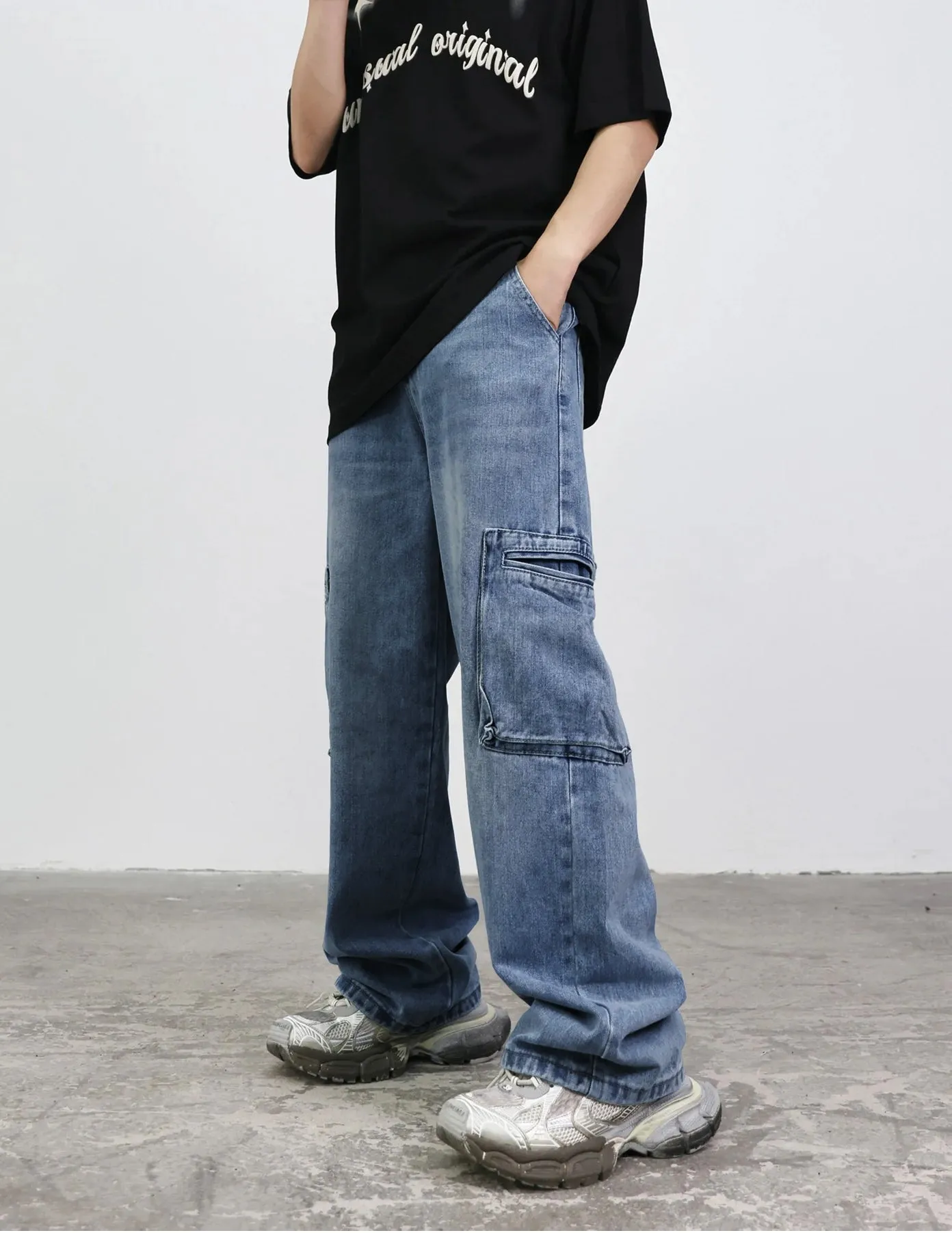 Blue Out Dated Wash Cargo Pocket Baggy Jeans