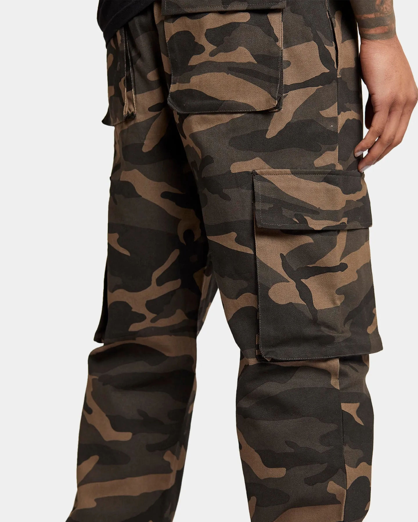 XXIII Carl Cargo Pants Dark Camo